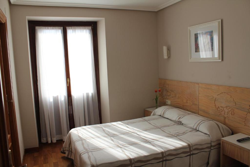 Pension Lagunak Zarautz Zimmer foto