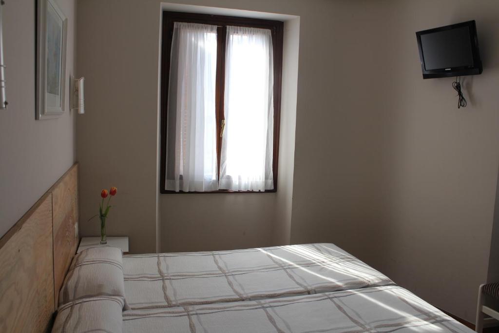 Pension Lagunak Zarautz Zimmer foto