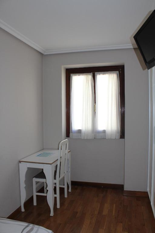 Pension Lagunak Zarautz Zimmer foto